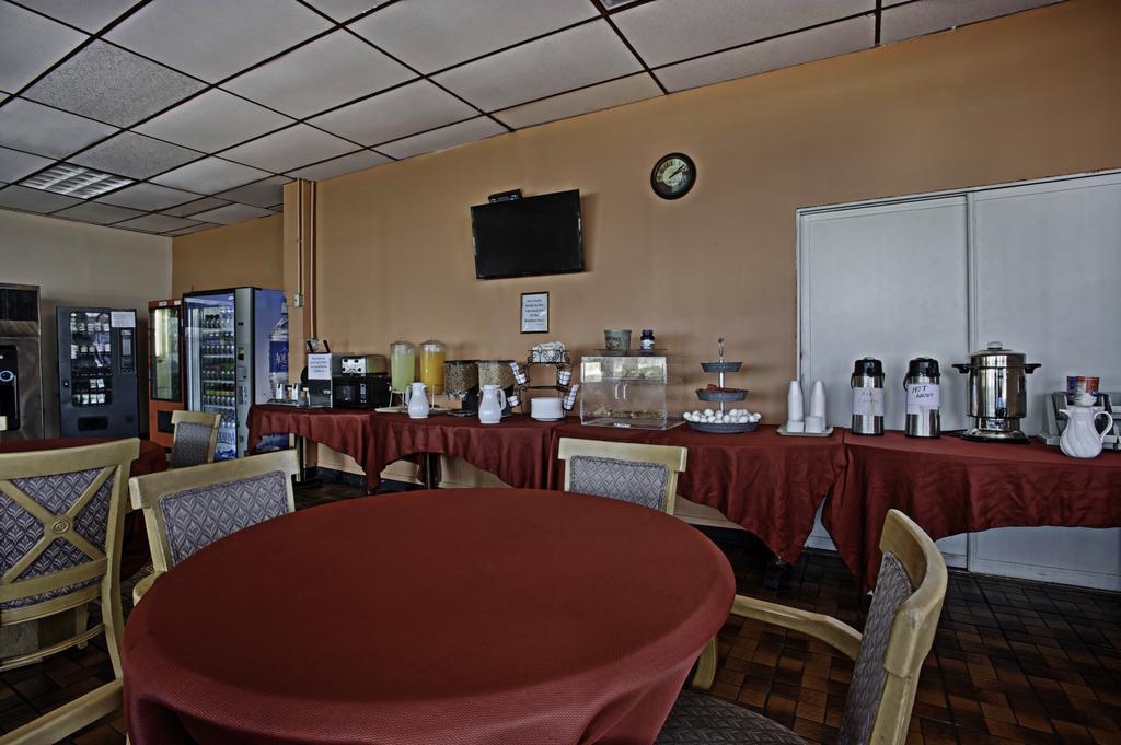 Bayview Inn And Suites Атлантик Сити Екстериор снимка