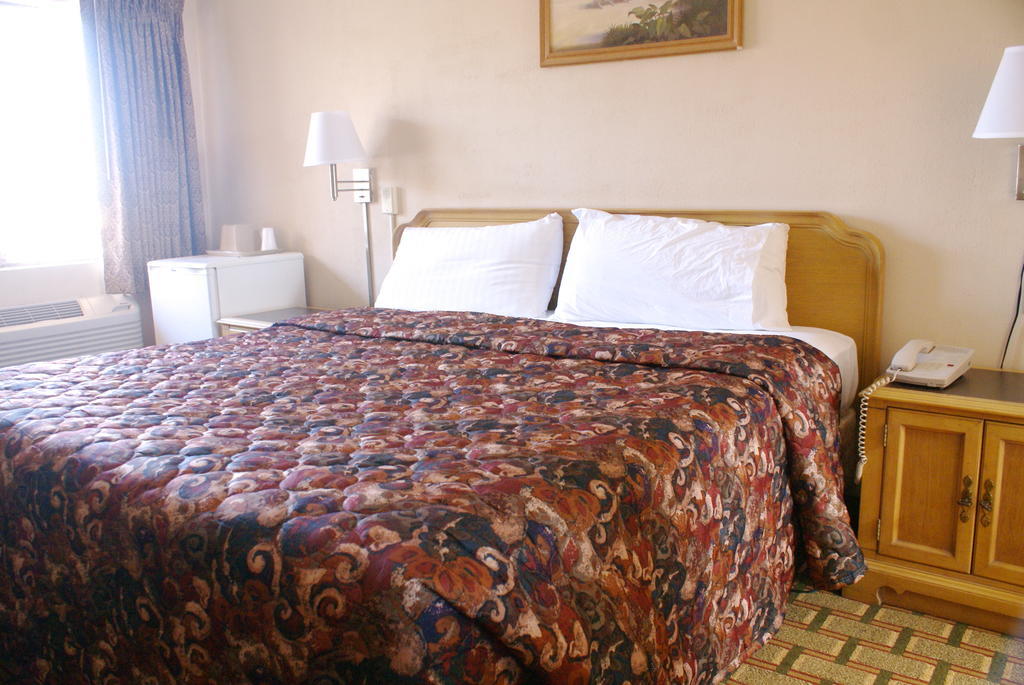 Bayview Inn And Suites Атлантик Сити Стая снимка